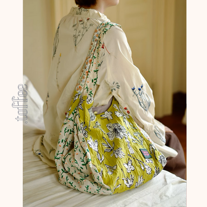 パッチワーク風花柄トートバッグ《Z00955》