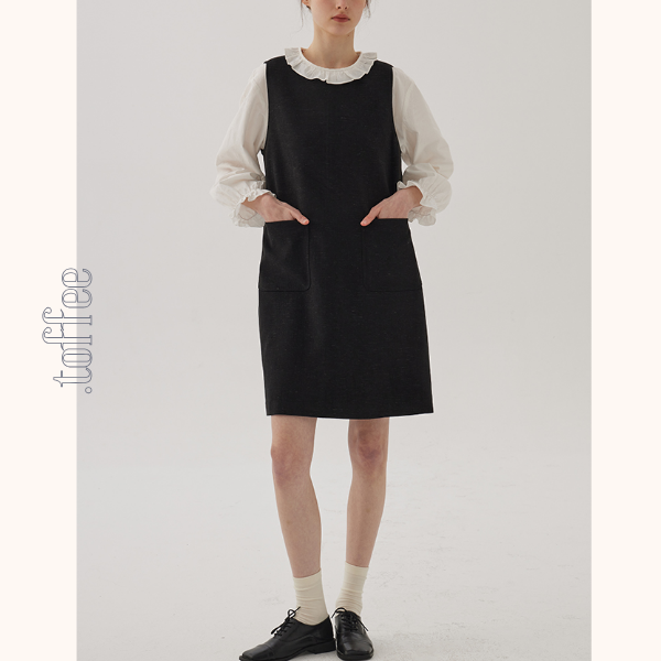 【2color】フリルネックコットンブラウス　《Z00787》