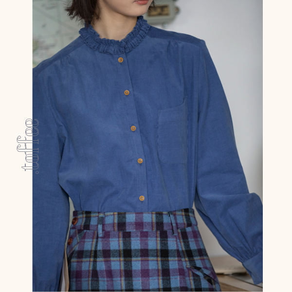 【2color】フリルネックコーデュロイブラウス　《Z00645》