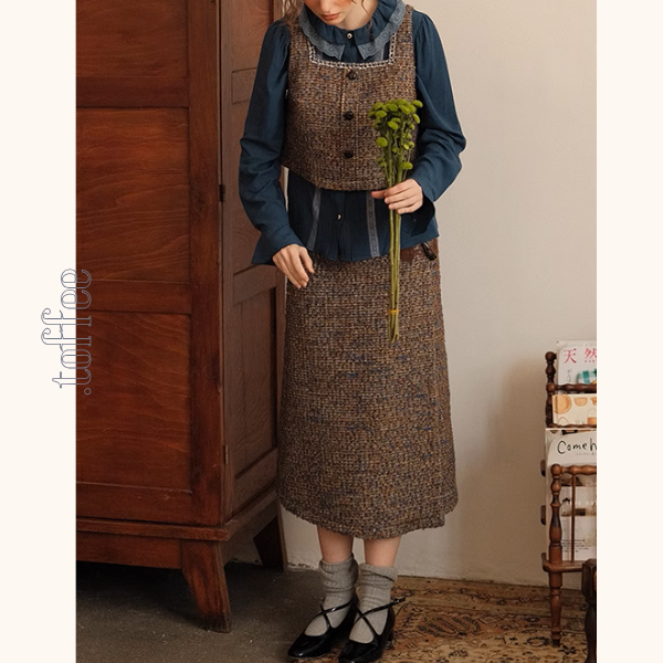 スクエアネックショートベスト＆ホーンボタン付きロングスカートセットアップ《Z00878》