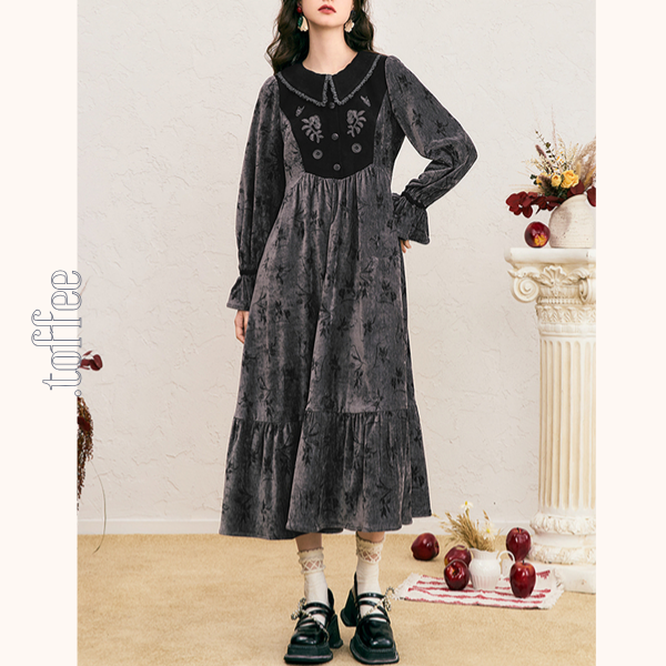 コーデュロイブラックロングワンピース　《Z00689》