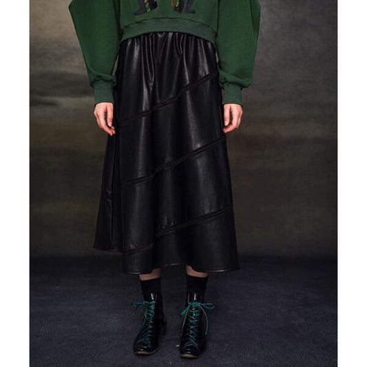 フェイクレザーエスカルゴスカート C0110