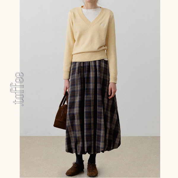 チェック柄ポケット付きバルーンロングスカート　《Z00720》