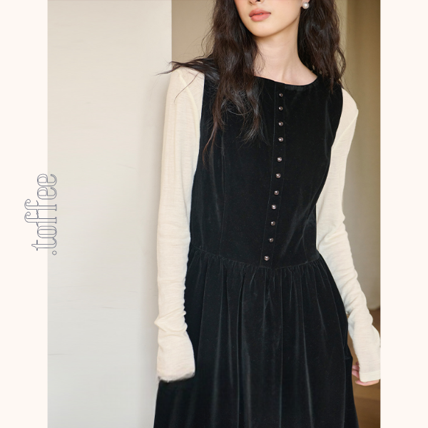 ブラックAラインロングワンピース　Z00569