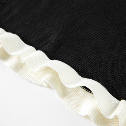 フリル付きAラインブラックワンピース X-485