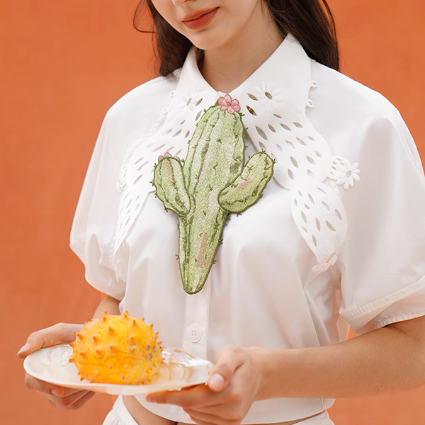 胸に咲くサボテンの記憶ネクタイ《C0222》