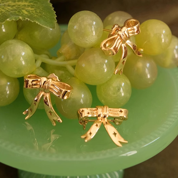 【set】星空リボンモチーフゴールドイヤーアクセサリー＆ブローチ　《Z00710》