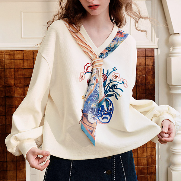 カラフルリボンタイ付きVネックスウェット　《Z00665》