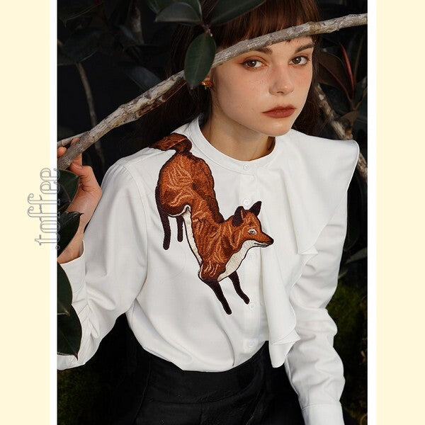 【2color】「小狐物語」森の中のキツネとアシンメトリーフリルブラウス C0182