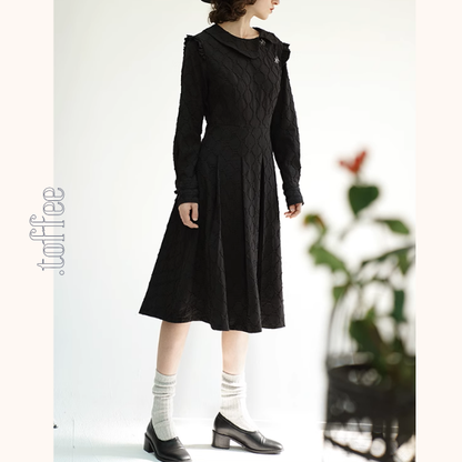 フリルディテールチャイナ風ブラックワンピース《Z00877》