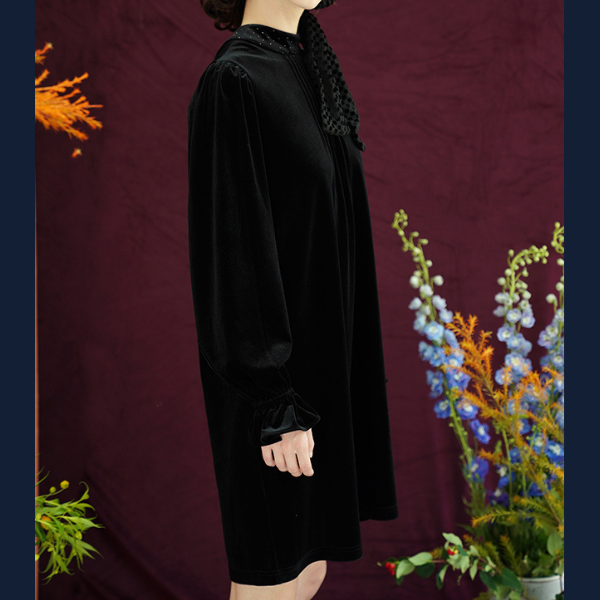 リボン付きブラックミニワンピース Z00086