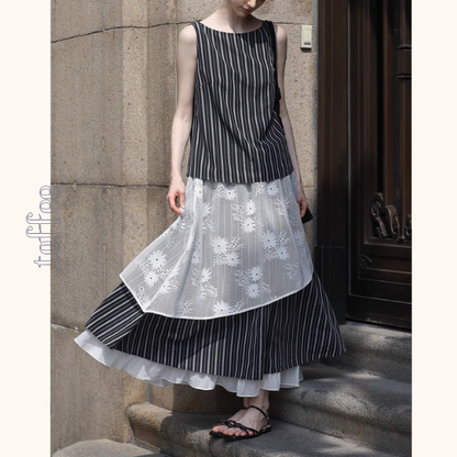 ストライプノースリーブトップ＆レース装飾ロングスカートセットアップ《Z01028》